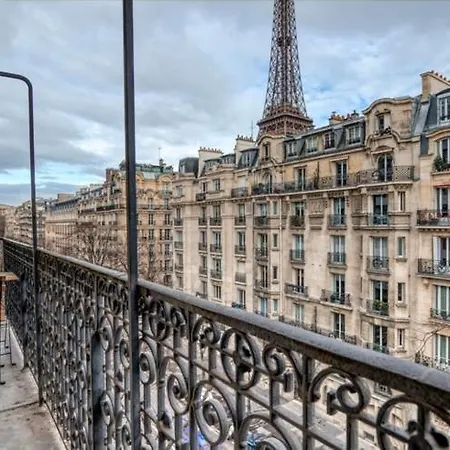 Eiffel Tower / Tour Eiffel باريس